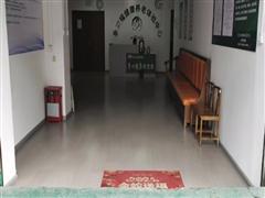 中坝农贸市场旁200平门面房东直租